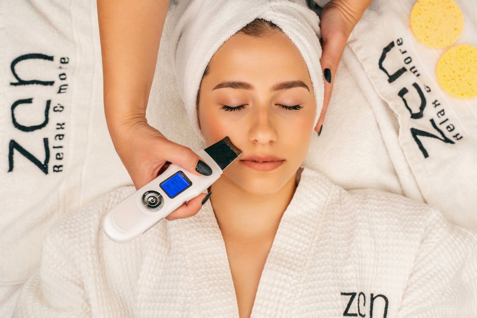 Smart Beauty Devices Worth It? What Dermatologists Say