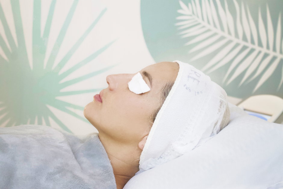 Hollywood's 20 Best Skin Secrets & Beauty Biohacks