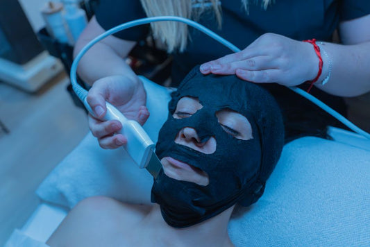 How to Choose an LED Therapy Mask: Dermatologist Tips