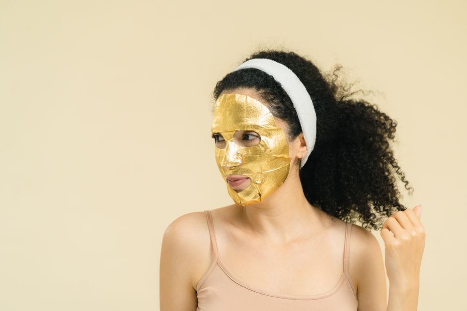 Why 4,000 People Bought This LED Face Mask Last Month